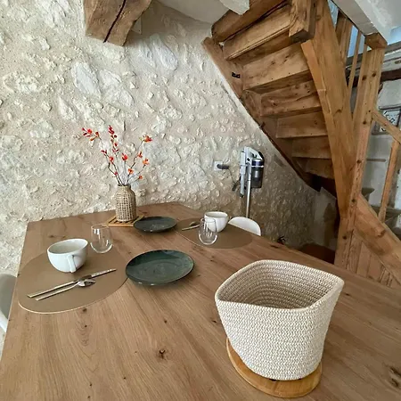 Feriehus La Pierre Pourpre *