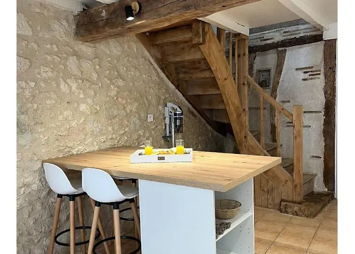 La Pierre Pourpre Casa de Férias *